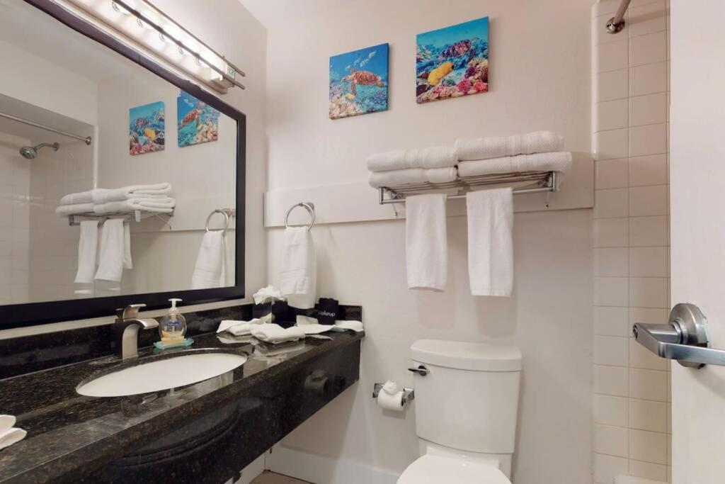 Sea Breeze, Studio 510, Beach Steps Away!+Pool+Wifi رسكن المظهر الخارجي الصورة